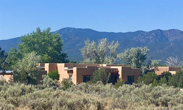 2023 Taos Parade of Homes Home #4